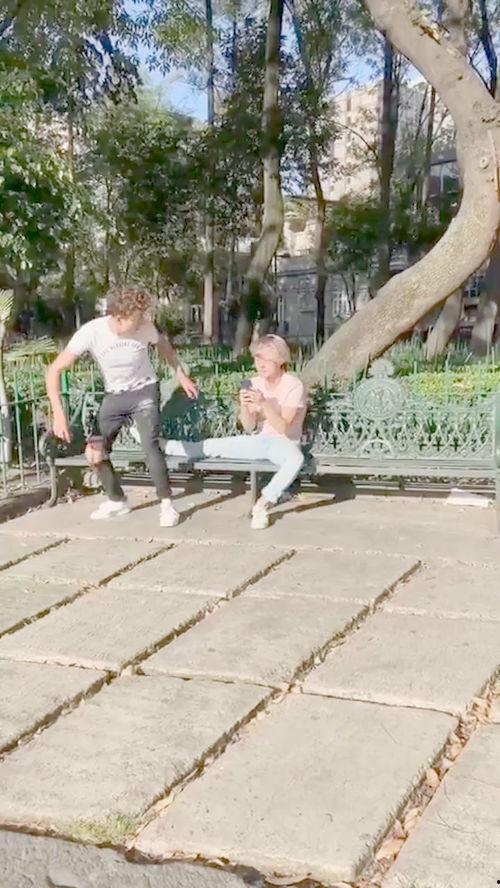 成人老外劈叉视频,揭秘成人老外劈叉技巧与挑战