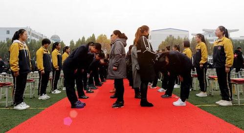 幼儿成人礼感人视频,成长瞬间，感动万千