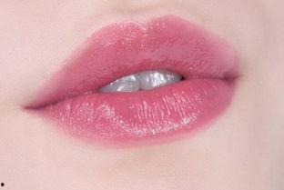 幼儿抹成人口红好吗视频,揭秘儿童模仿行为的奥秘