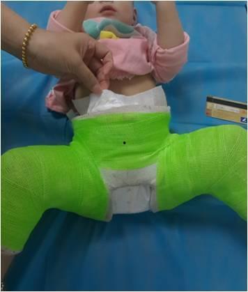 抱起成人换尿不湿视频,抱起成人新技能get！